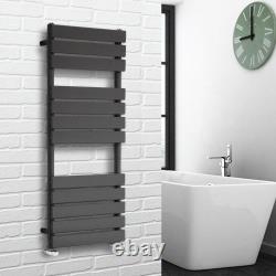 Radiateur de salle de bains design à panneaux plats en anthracite avec porte-serviettes pour chauffage central au Royaume-Uni