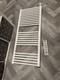 Radiateur S&egrave;che-serviettes Chauffant Towelrads Pisa Blanc 1200x500 Neuf, Endommag&eacute; Pendant Le Transport