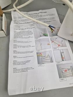 Rail à Serviettes Chauffant Vent-Axia Plat Chrome VATRF150C 700 x 400mm 150W Mural